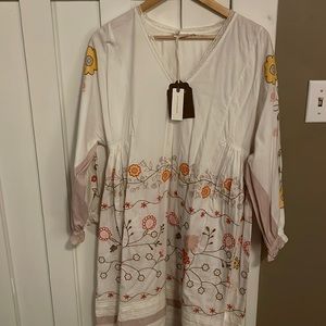 Anthropologie pretty embroidered dress. NWT